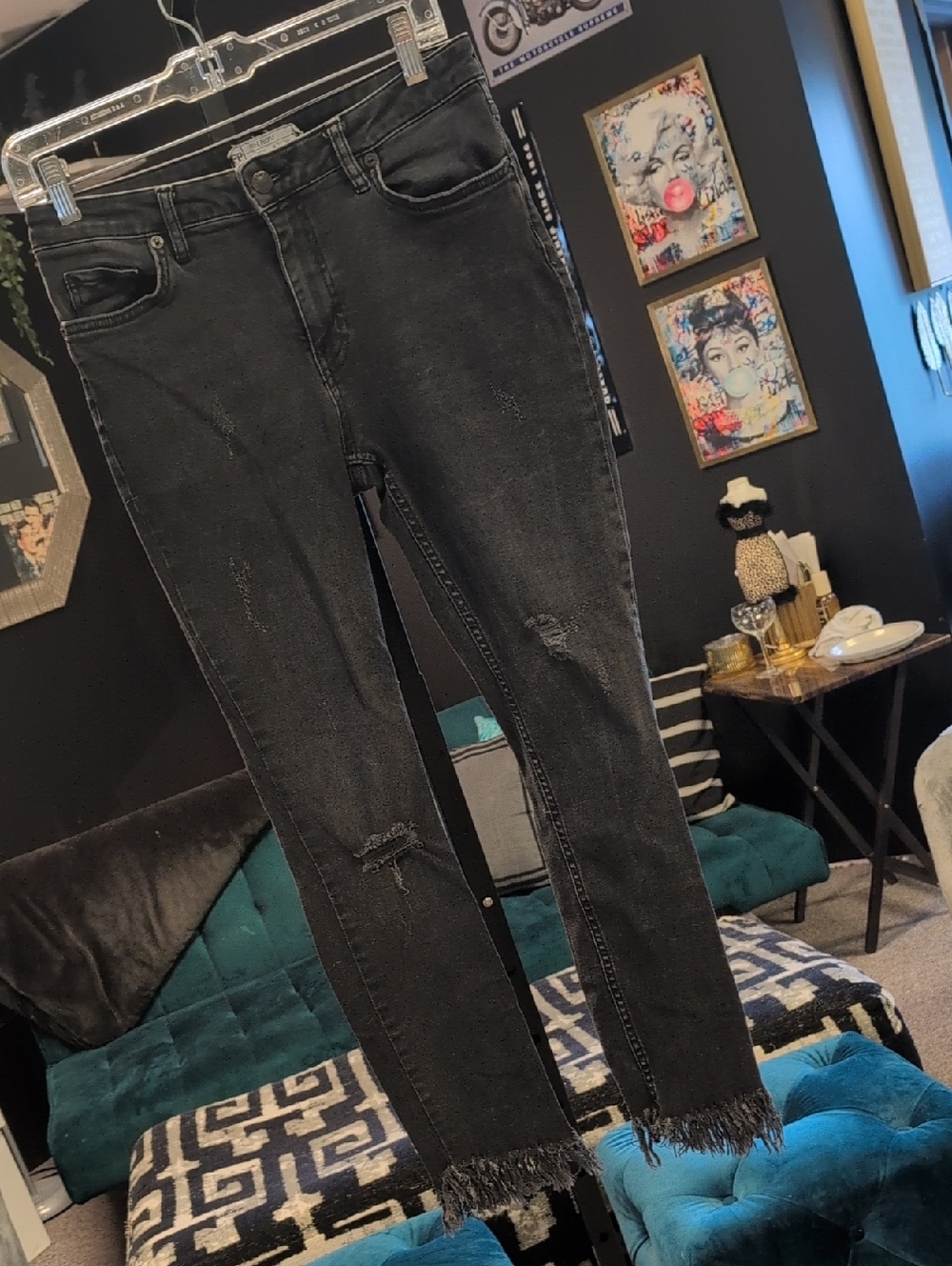 Free People Black Skinny Distressed Frayed-Hem Jeans